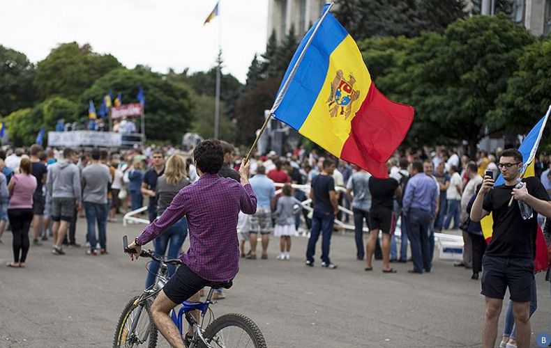 Президент Молдавии призвал правительство уйти в отставку
