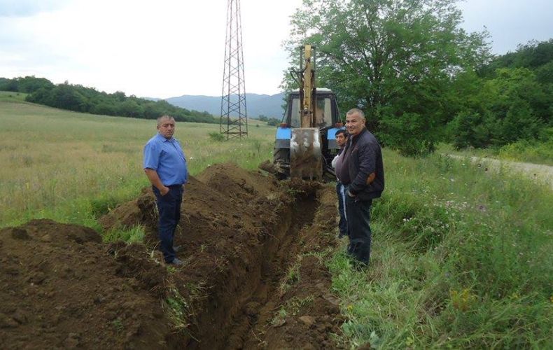 В нескольких общинах Мартакертского района идут работы по усовершенствованию водопроводной сети