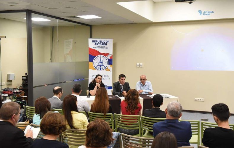 Доклад омбудсмена Арцаха об армянофобии в Азербайджане доступен общественности. Пресс-конференция Рубена Меликяна