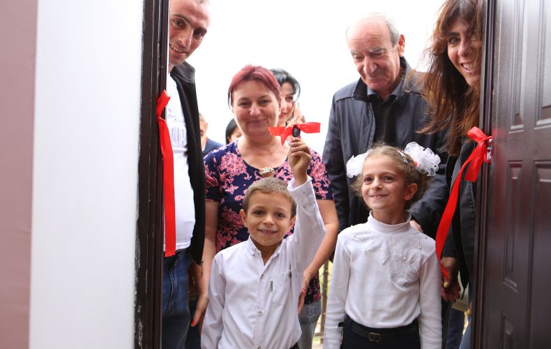 ''Tufenkian'' Charitable Foundation rebuilt the apartment of the family resettled in Van, Kashatagh region