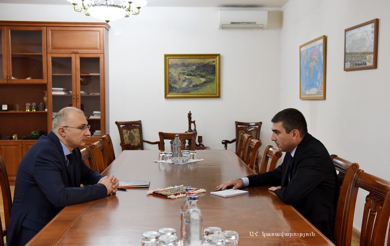 Artsakh State Minister Grigory Martirosyan received Executive Director of the Hayastan All-Armenian Fund, Haykak Arshamyan