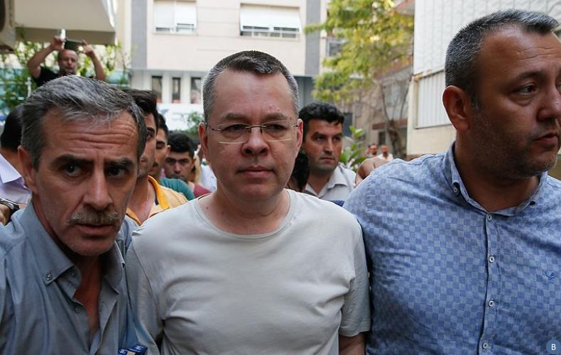 В Турции начинается суд над пастором Брансоном
