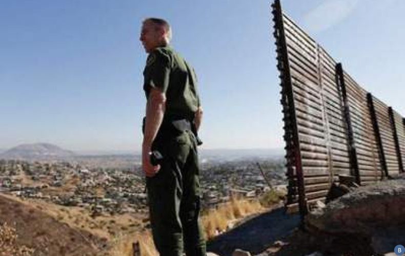 Трамп пригрозил закрыть границу с Мексикой из-за мигрантов
