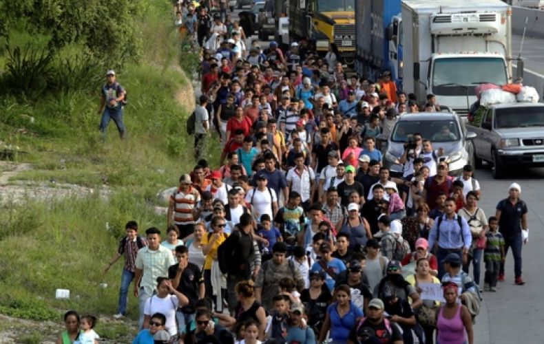 Trump Threatens to Call US Military to Close Southern Border as 4,000-Strong Migrant Caravan Pushes North