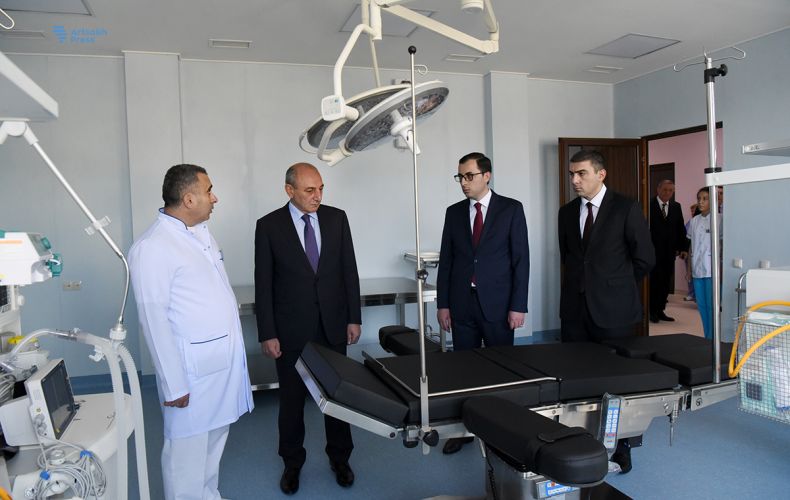 Степанакертский онкологический центр функционирует в новом здании. Президент Республики Арцах посетил медучреждение