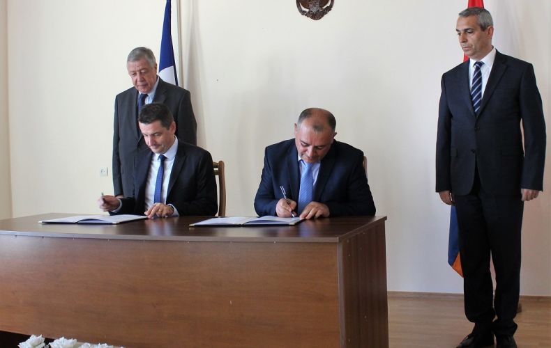 Declaration of Friendship Signed between Shushi of Artsakh and Saint-Étienne of France