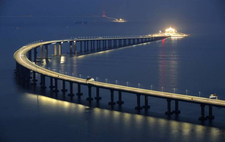 Չինաստանում գործարկել են աշխարհում ամենաերկար ծովային կամուրջը

