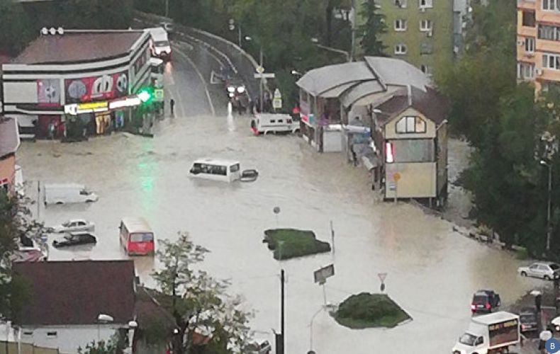 В Краснодарском крае из-за проливных дождей погибли два человека
