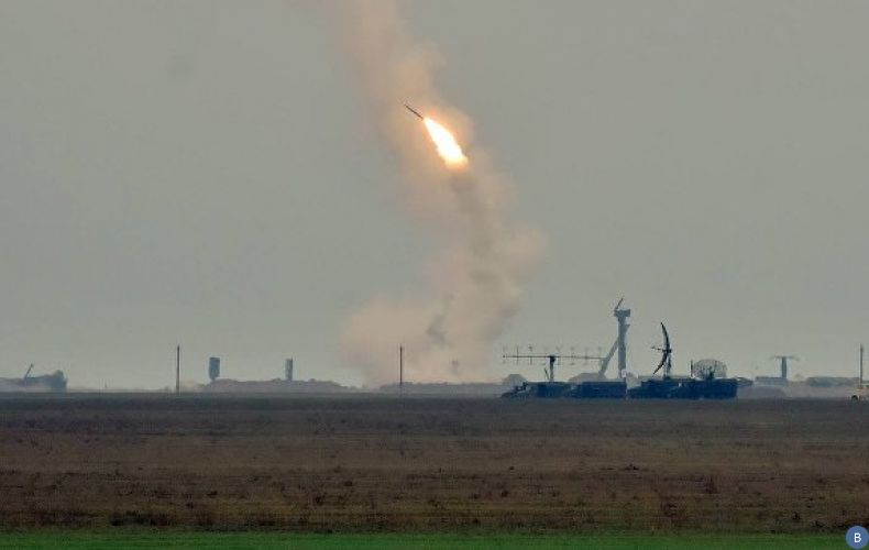 Украина провела ракетные стрельбы на границе с Крымом
