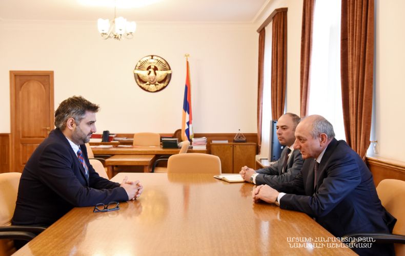 Бако Саакян принял руководителя Комитета кадастра недвижимости Республики Армения Сархата Петросяна