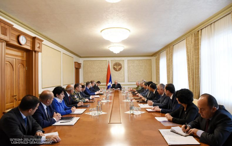  Bako Sahakyan convened a working consultation around issues on the 2019 draft state budget