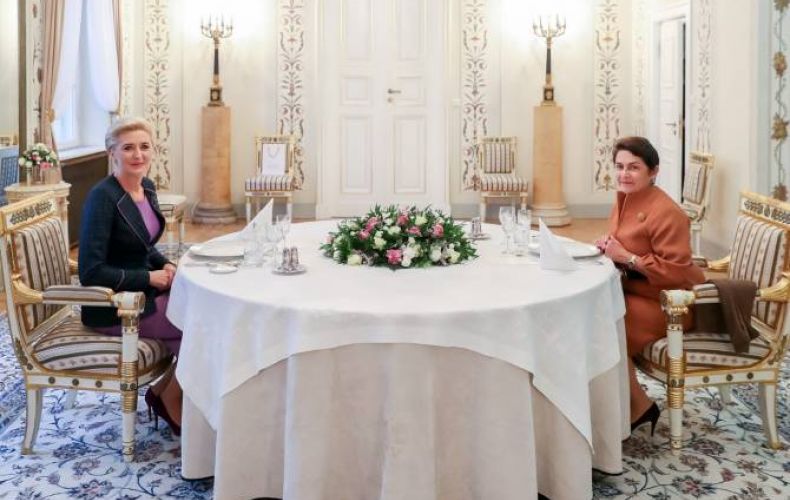 ՀՀ նախագահի տիկին Նունե Սարգսյանը հանդիպել է Լեհաստանի նախագահի տիկնոջ հետ

