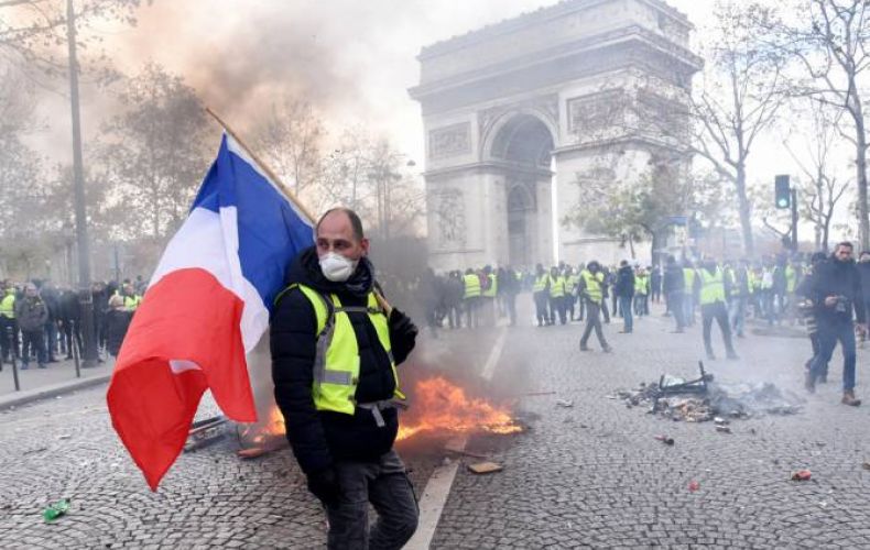 Ֆրանսիայի մայրաքաղաքում ցույցերի ընթացքում ձերբակալվածների թիվը հասել է 100- ի


