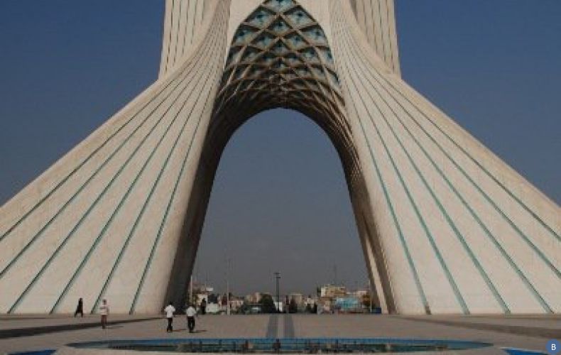 Ученые: Тегеран уходит под землю

