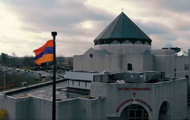 Տորոնտոյում բարձրացված Արցախի դրոշը զայրացրել է տեղի ադրբեջանական համայնքին
