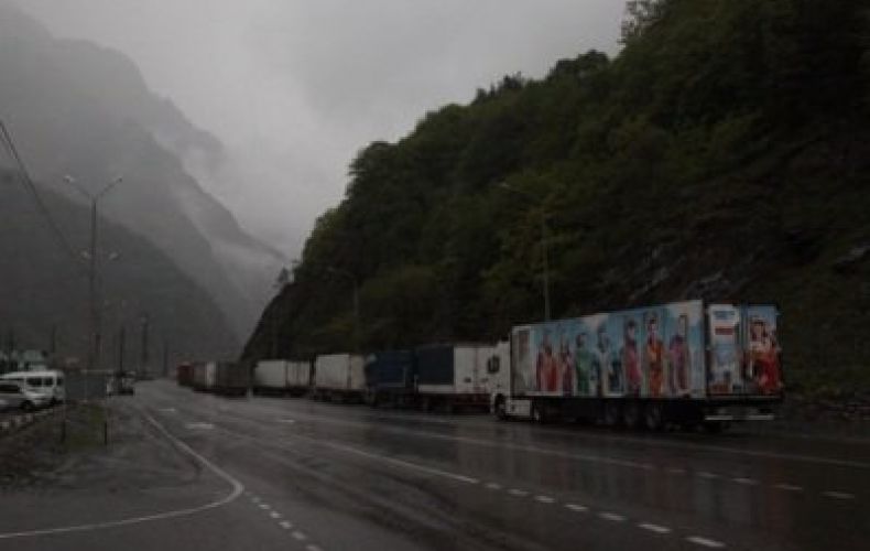 Автодорога Степанцминда-Ларс закрыта для всех видов транспортных средств
