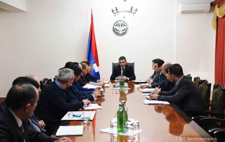 Artsakh State Minister Grigory Martirosyan held a working consultation on the allocation of apartments by social programs