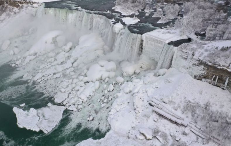 Niagara Falls transforms into majestic winter wonderland following Arctic blast