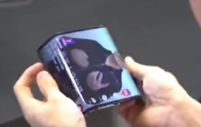 Xiaomi unveils the 'world's first double folding mobile' with three screens