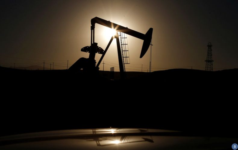 Мировые цены на нефть снижаются
