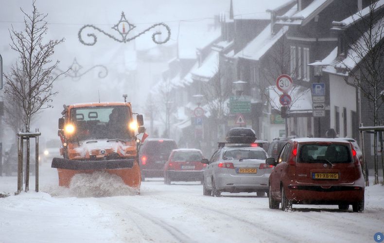 Снежный хаос в Европе
