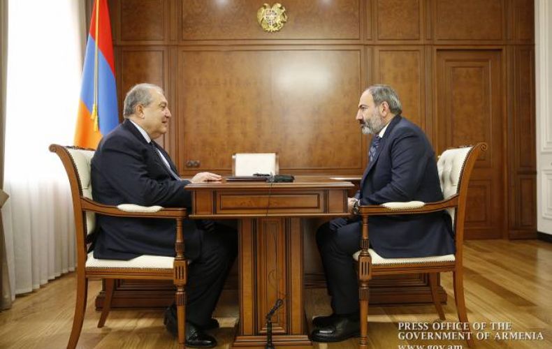 Meeting of Armen Sarkissian and Nikol Pashinyan held in Presidential Palace