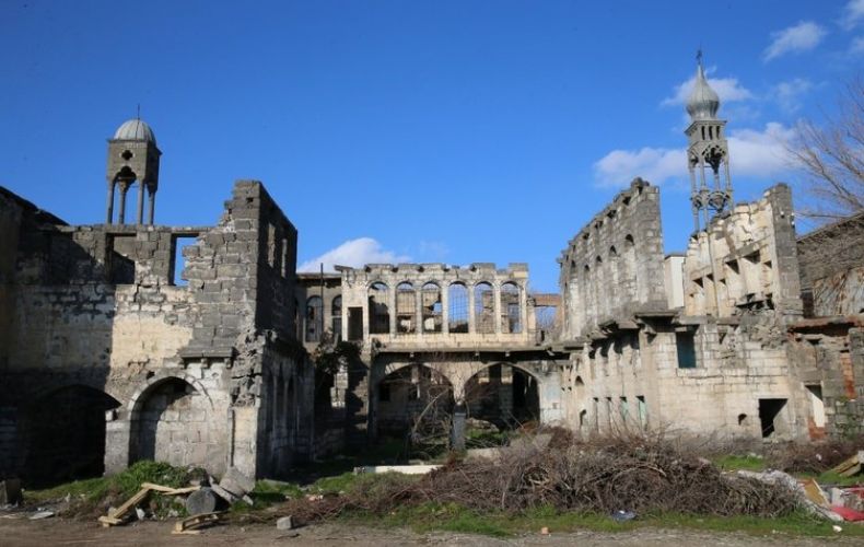 Թուրք-քրդական բախումների հետևանքով վնասված հայկական Սուրբ Կիրակոս եկեղեցին կվերականգնվի
