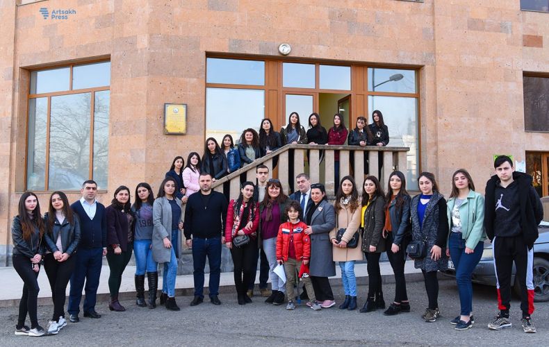 «Արարիչ» հիմնադրամի նախաձեռնությամբ  մի  խումբ  ուսանողներ ճանաչողական այցով մեկնել են Մայր Հայաստան

