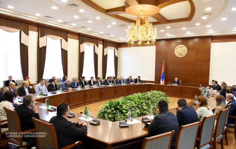 Bako Sahakyan met with the representatives of the 