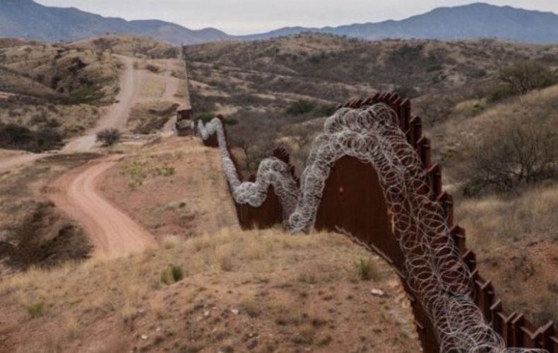 Pentagon authorises $1bn transfer for Mexico border wall