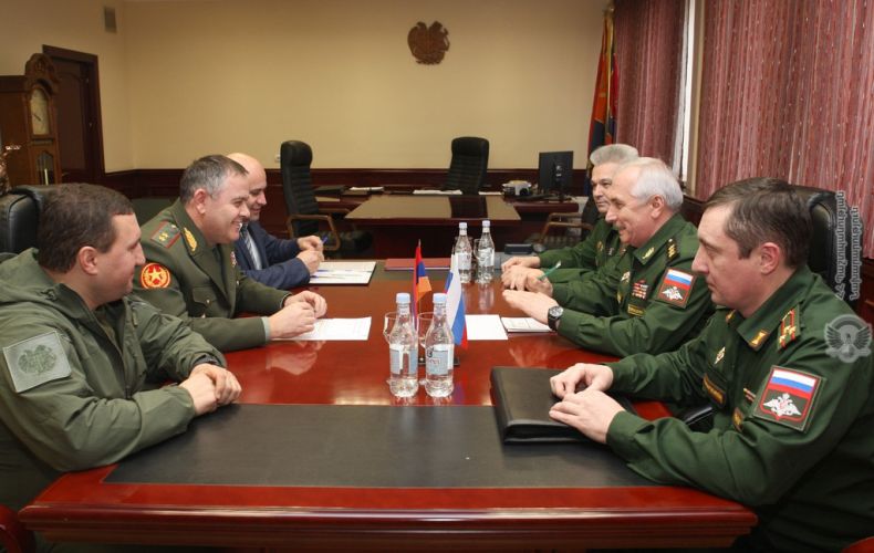 Արտակ Դավթյանը հանդիպել է ՌԴ և ԱՊՀ բարձրաստիճան զինվորականներին
