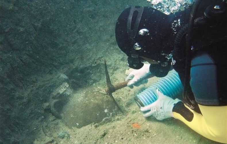 Անթալիայում հայտնաբերվել է աշխարհում հնագույն նավը
