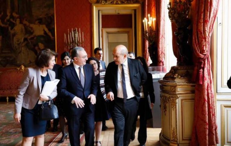 Զոհրաբ Մնացականյանի՝ Փարիզ աշխատանքային այցը սկսվել է Ֆրանսիայի արտաքին գործերի նախարարի հետ հանդիպմամբ