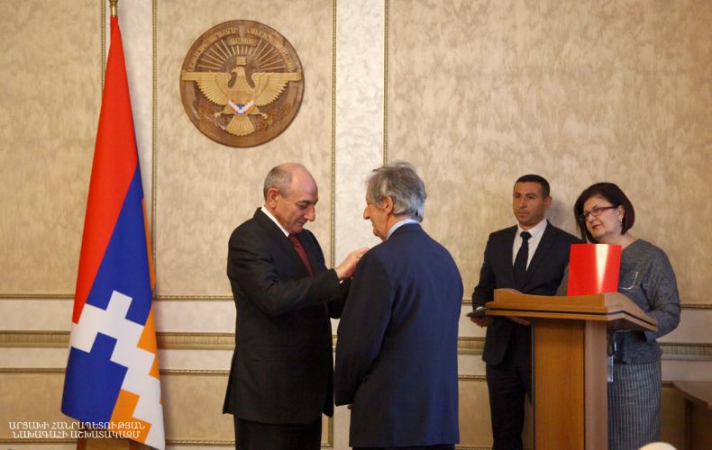 Բակո Սահակյանը «Երախտագիտություն» մեդալ է հանձնել «Ֆրանսիայի բողոքական եկեղեցու և Հայաստանի միջև համերաշխություն» կազմակերպության նախագահին