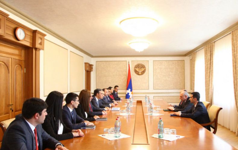 Bako Sahakyan receives Ombudsman of Armenia and his delegation