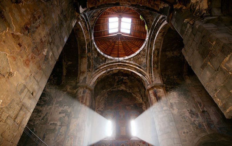 Ստաս Նամինը ֆիլմ է նակարահանել Հայաստանի տաճարների մասին