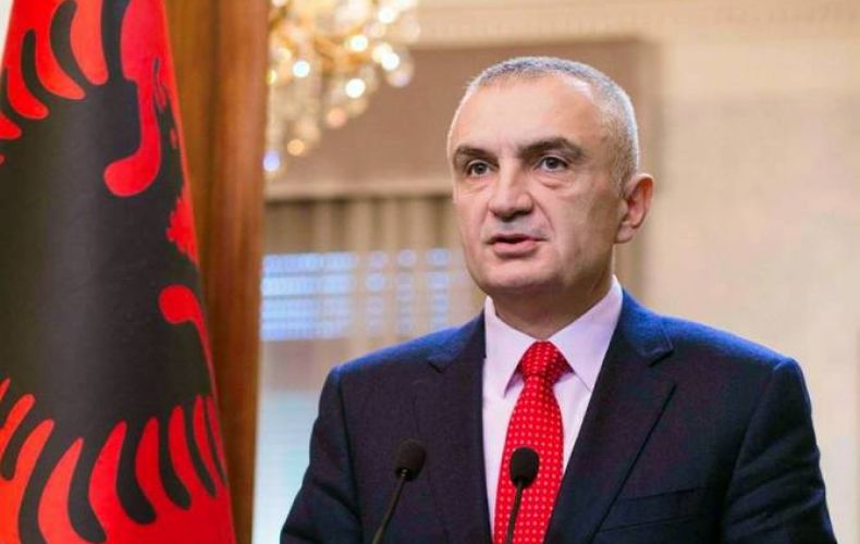В Албании начался процесс отстранения президента от должности
