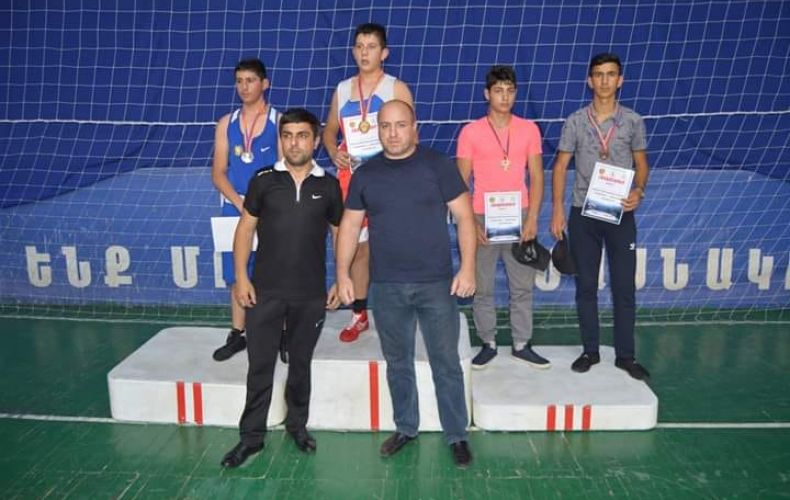 Арцахские спортсмены заняли призовые места на чемпионате Армении по боксу