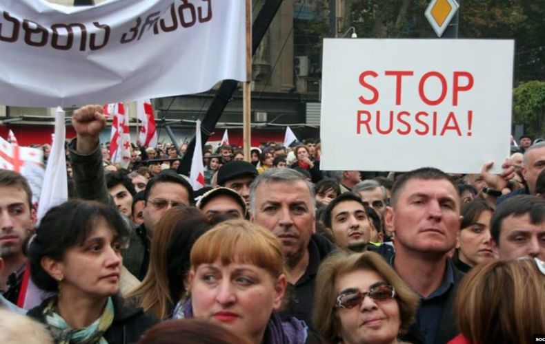 Ադրբեջանցիները Վրաստանում մասնակցում են հակաիշխանական ցույցերին (տեսանյութ)
