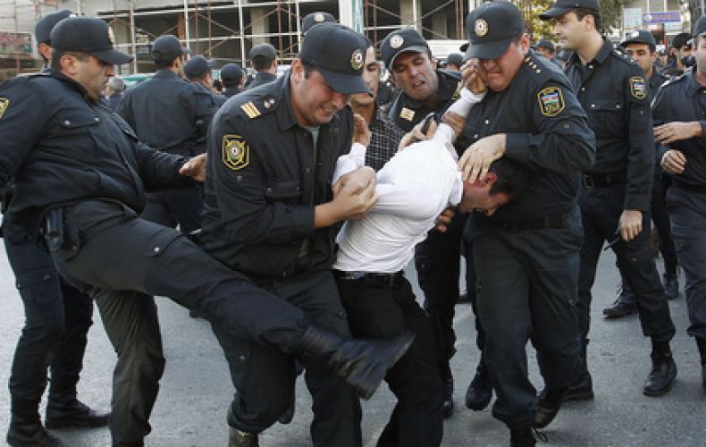 Ադրբեջանում ոստիկանը ծանր վիրավորել է քաղաքացուն
