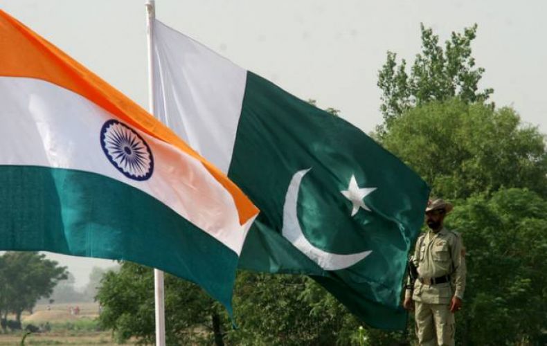 Պակիստանում չեն բացառել միջուկային զենքից հրաժարումն ի պատասխան Հնդկաստանի համանման քայլի

 
