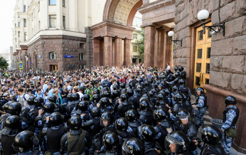 Մոսկվայի կենտրոնում կազմակերպված բողոքի ակցիային մասնակցում է ավելի քան երեք հազար մարդ

