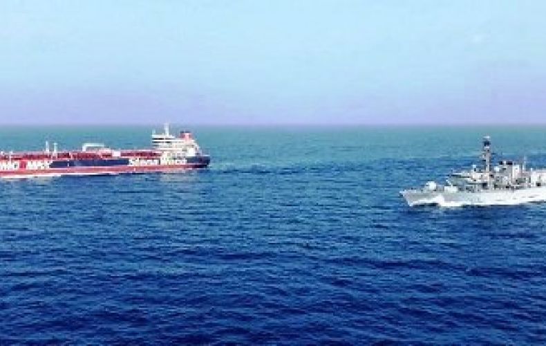У одного из иранских нефтяных танкеров произошла техническая поломка в Красном море