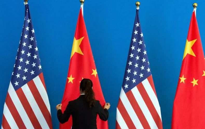 МИД Китая надеется на конструктивные изменения в политике США после ухода Болтона