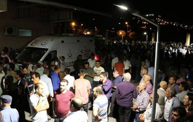 В турецкой провинции Диярбакыр произошел взрыв, есть жертвы


