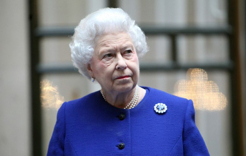 Cameron and the Queen: Palace 'displeasure' over comments