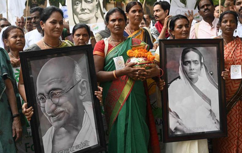 Gandhi's ashes stolen and photo defaced on 150th birthday