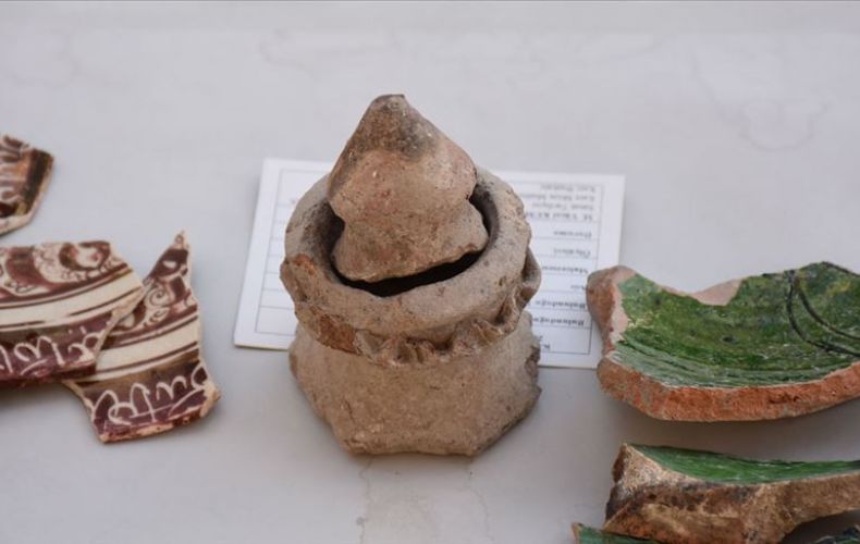 Անիի ավերակներում հայտնաբերվել են միջնադարյան խեցեգործական նմուշներ
