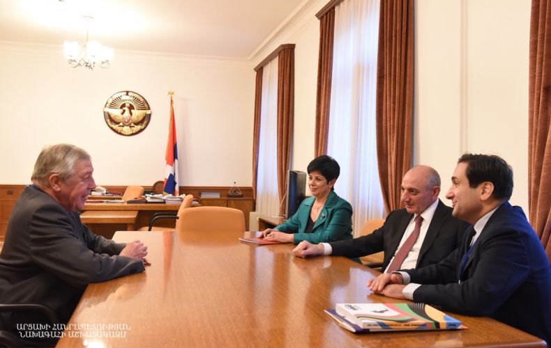 President Sahakyan, François Rochebloine discuss Artsakh-France relations