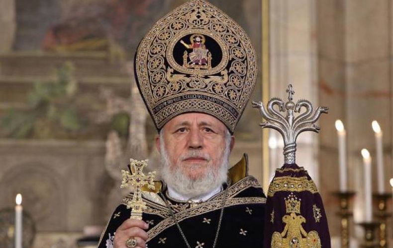 Ամենայն Հայոց Կաթողիկոսը Սուրբ Պատարագ մատուցեց Ժնևի Սուրբ Հակոբ հայկական եկեղեցում
